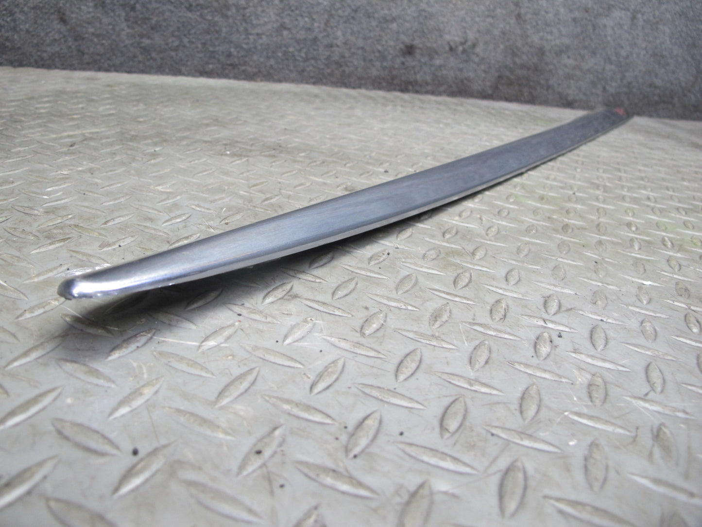 2014-2020 Infiniti QX60 Front Right Door Chrome Lower Trim Molding