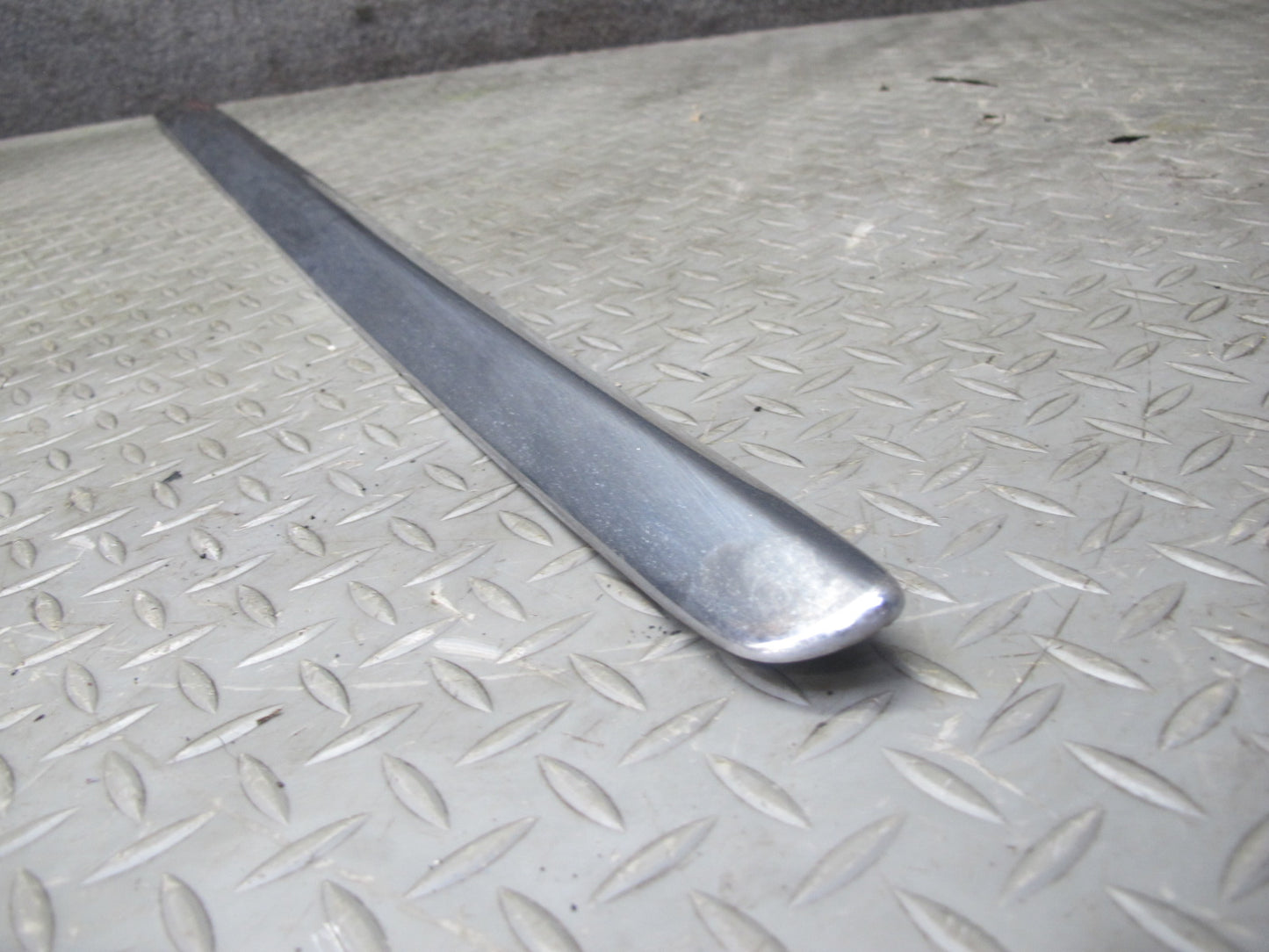 2014-2020 Infiniti QX60 Front Right Door Chrome Lower Trim Molding