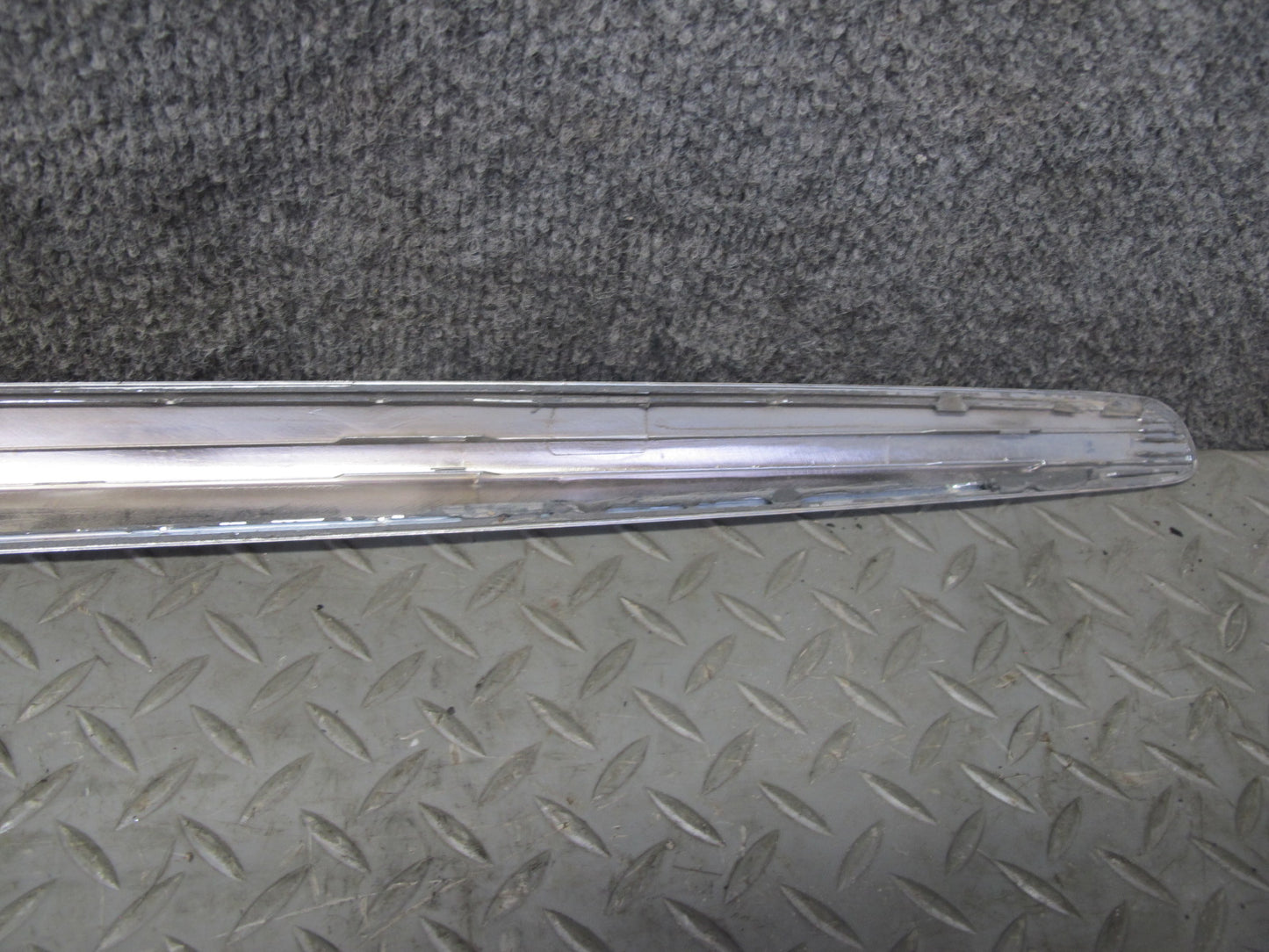 2014-2020 Infiniti QX60 Front Right Door Chrome Lower Trim Molding