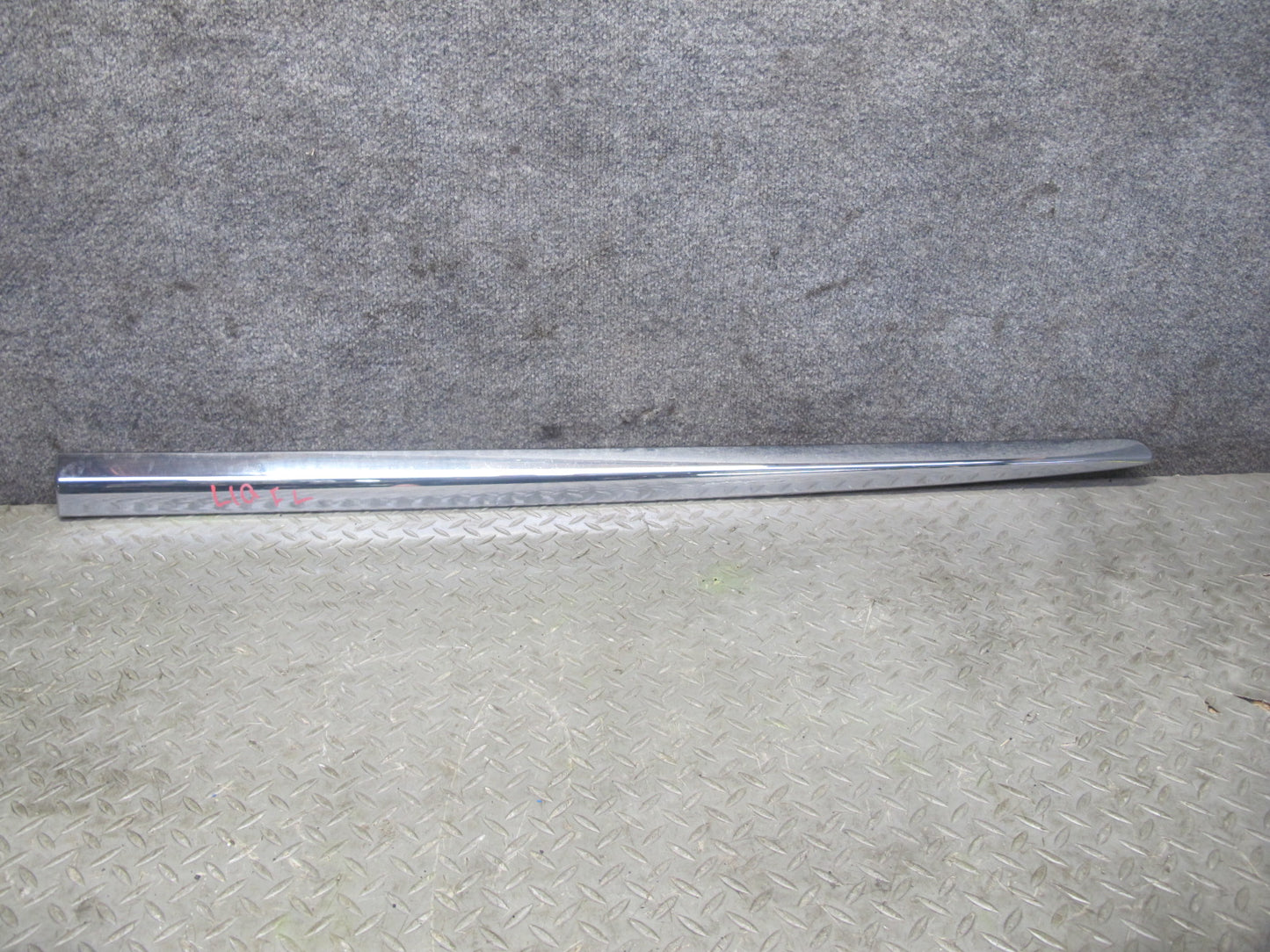 2014-2020 Infiniti QX60 Front Left Door Chrome Lower Trim Molding