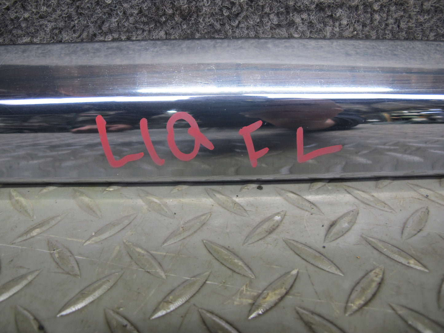 2014-2020 Infiniti QX60 Front Left Door Chrome Lower Trim Molding