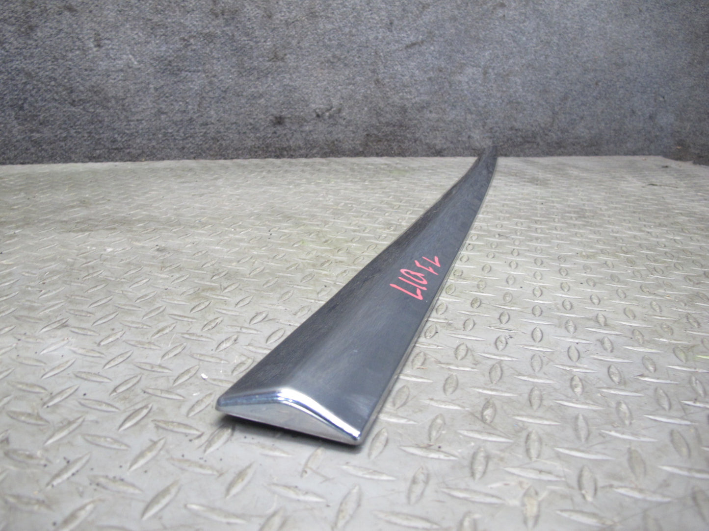 2014-2020 Infiniti QX60 Front Left Door Chrome Lower Trim Molding