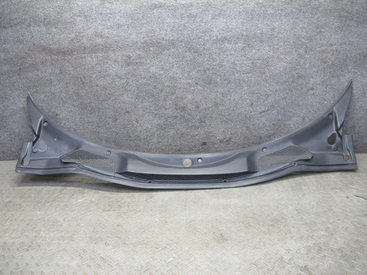 00-05 Toyota MR2 Spyder ZZW30L Front Vent Cowl Trim Cover Panel 55781-17060 OEM