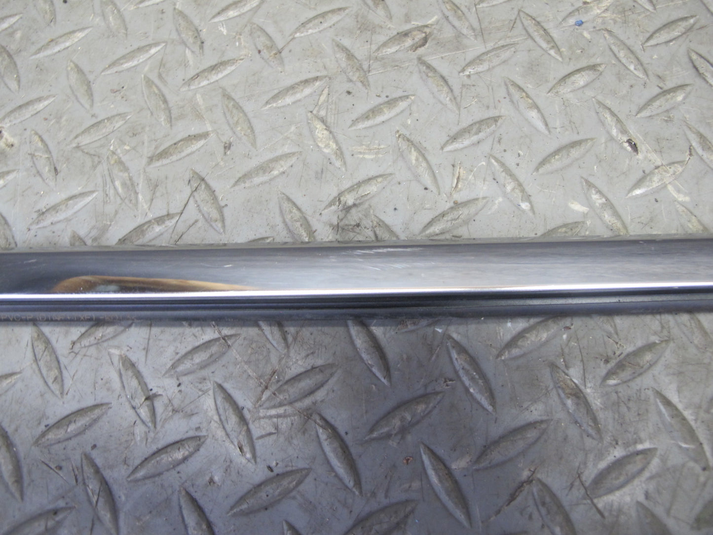 2014-2020 Infiniti QX60 Front Right Door Window Chrome Trim Molding