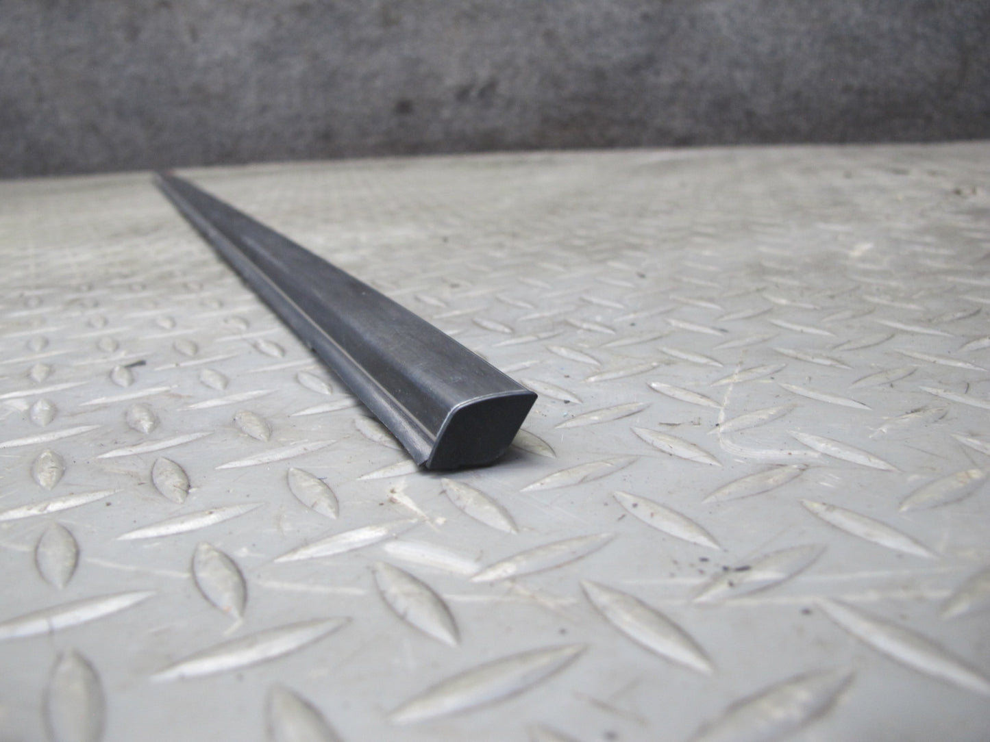 2014-2020 Infiniti QX60 Rear Left Door Window Chrome Trim Molding Set of 2