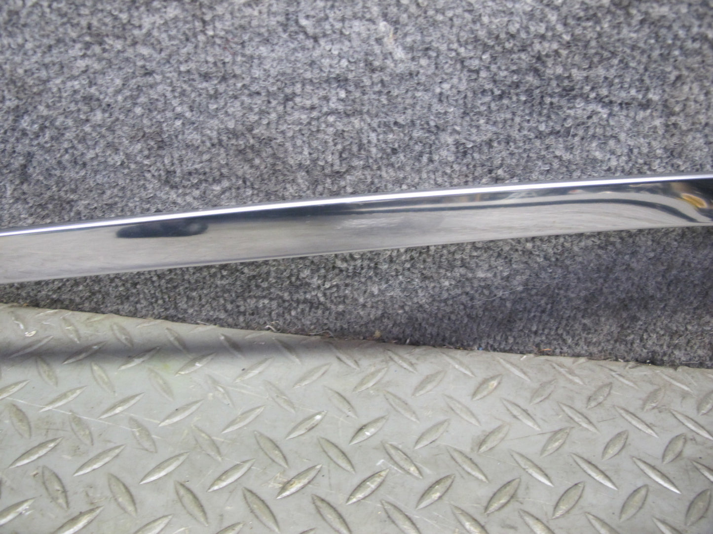 2014-2020 Infiniti QX60 Front Left Door Window Chrome Trim Molding Set of 2