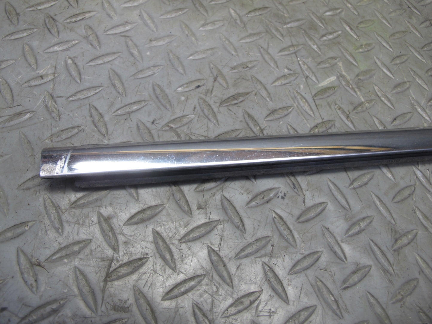 2014-2020 Infiniti QX60 Front Left Door Window Chrome Trim Molding Set of 2