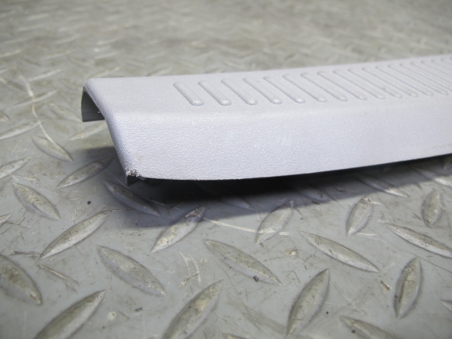 02-10 Lexus SC430 UZZ40L Rear Trunk Floor Finish Sill Scuff Plate Trim Panel OEM