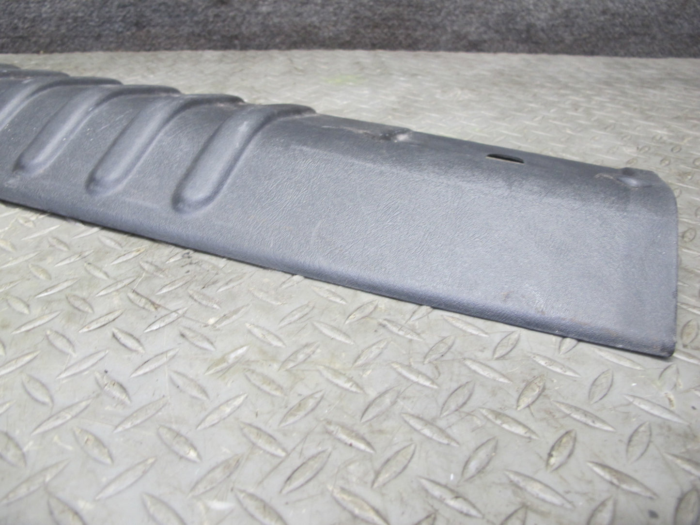 2005-2009 Hummer H2 Rear Trunk Loading Sill Scuff Trim Plate Panel