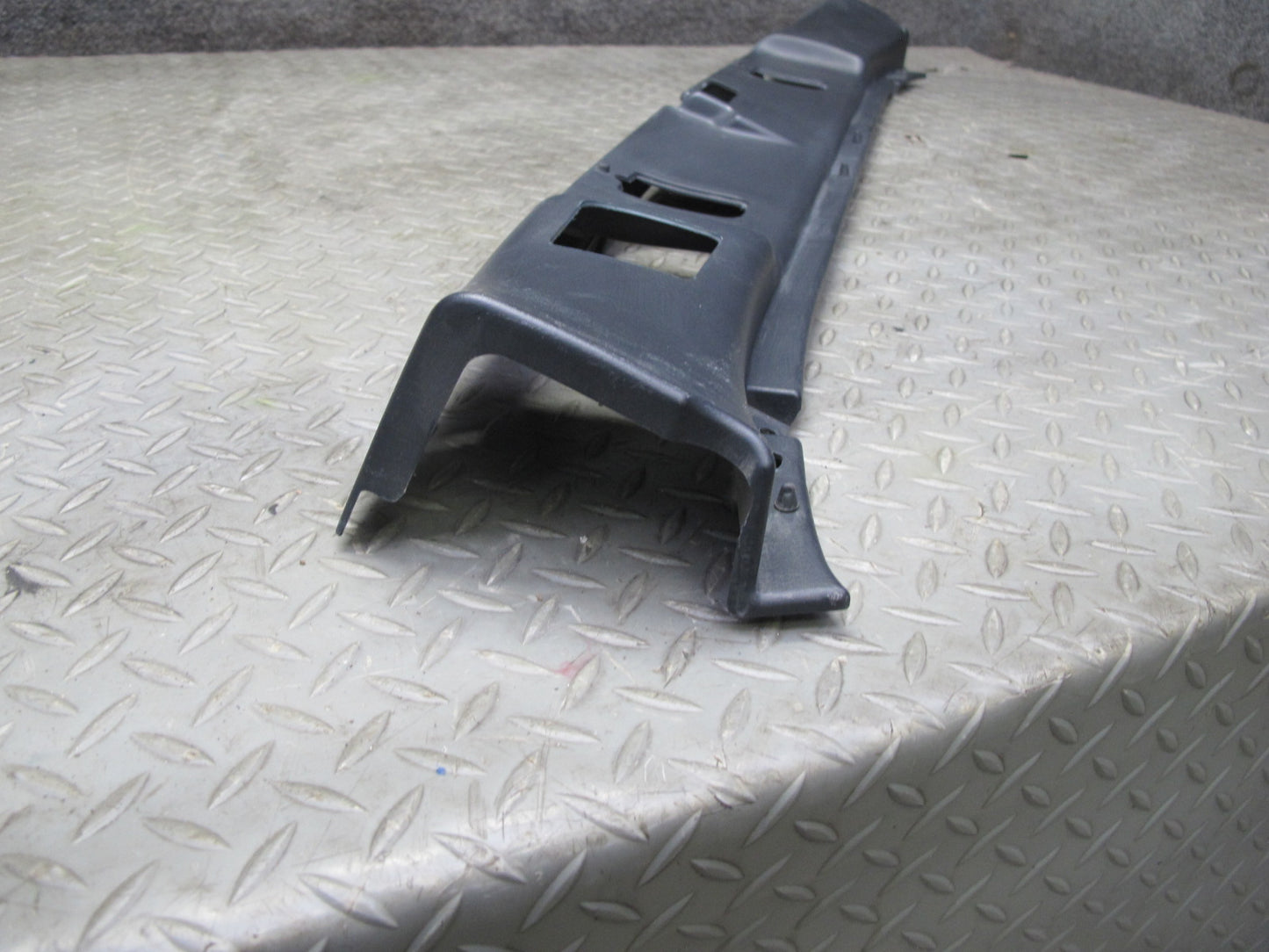 00-05 Toyota MR2 Spyder ZZW30L Rear Trunk Sill Trim Panel 64712-17040 OEM