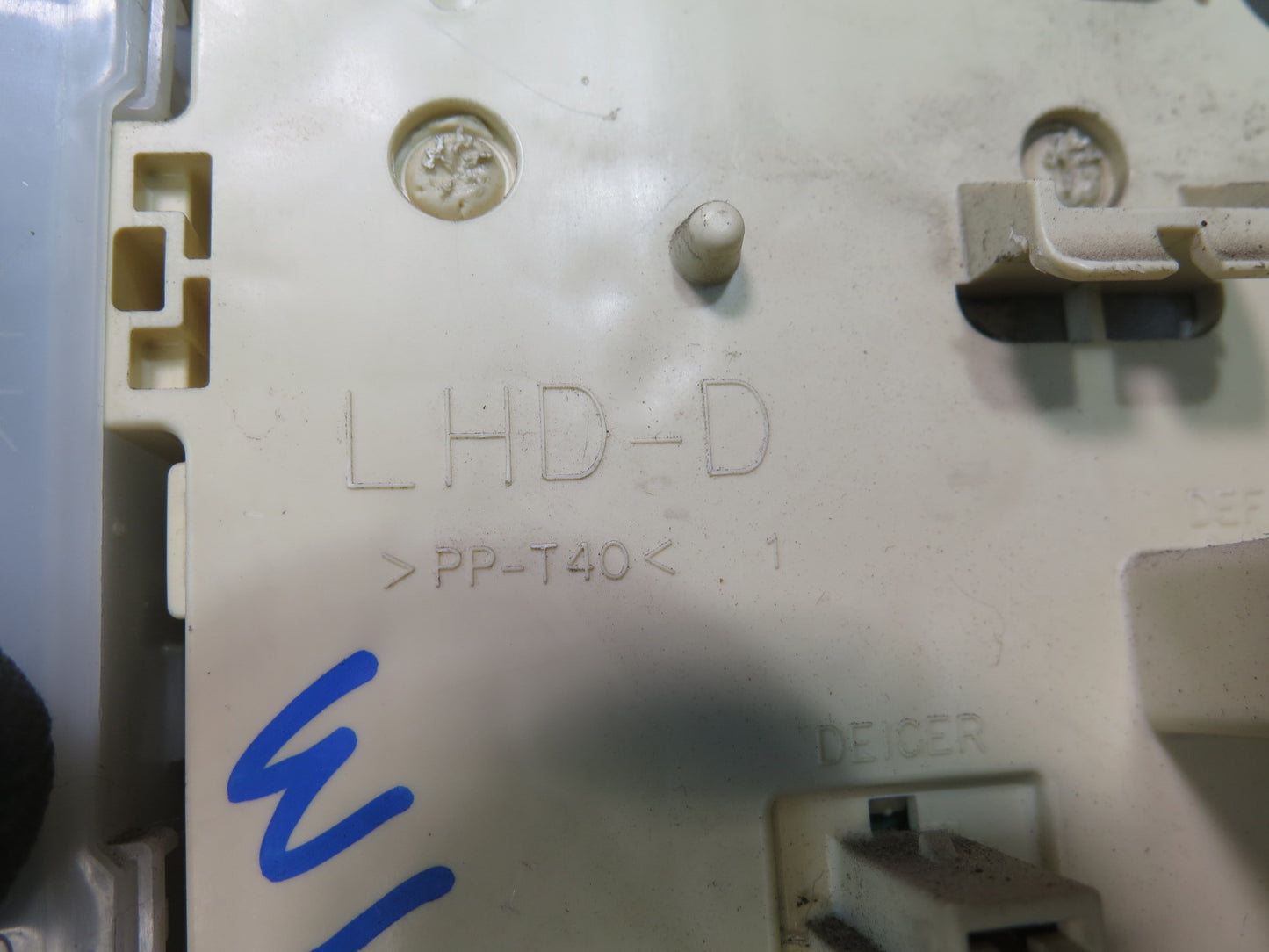 02-05 Lexus IS300 Dash Left Fuse Relay Box w MPX Control Module OEM