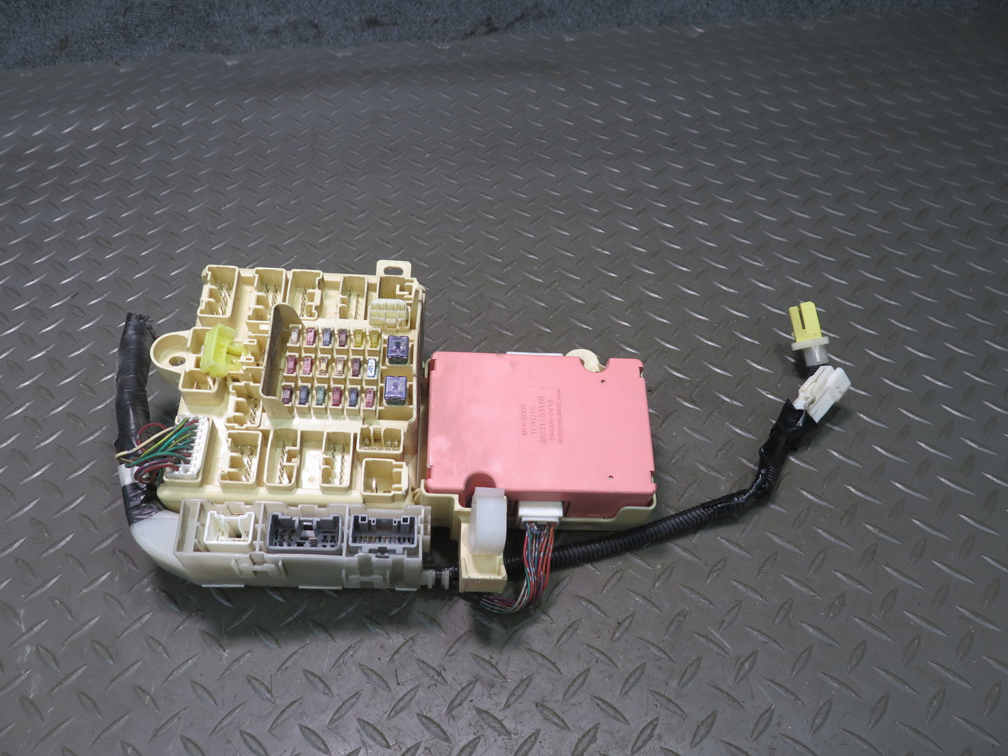02-05 Lexus IS300 Dash Left Fuse Relay Box w MPX Control Module OEM