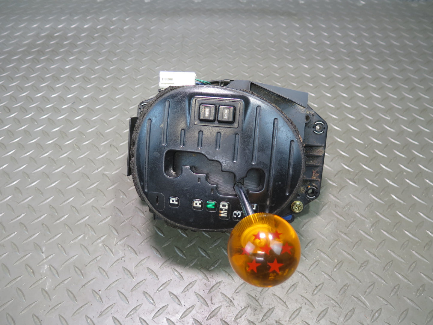 01-05 Lexus JCE10L IS300 A/T Automatic Transmission Gear Shifter w Knob OEM