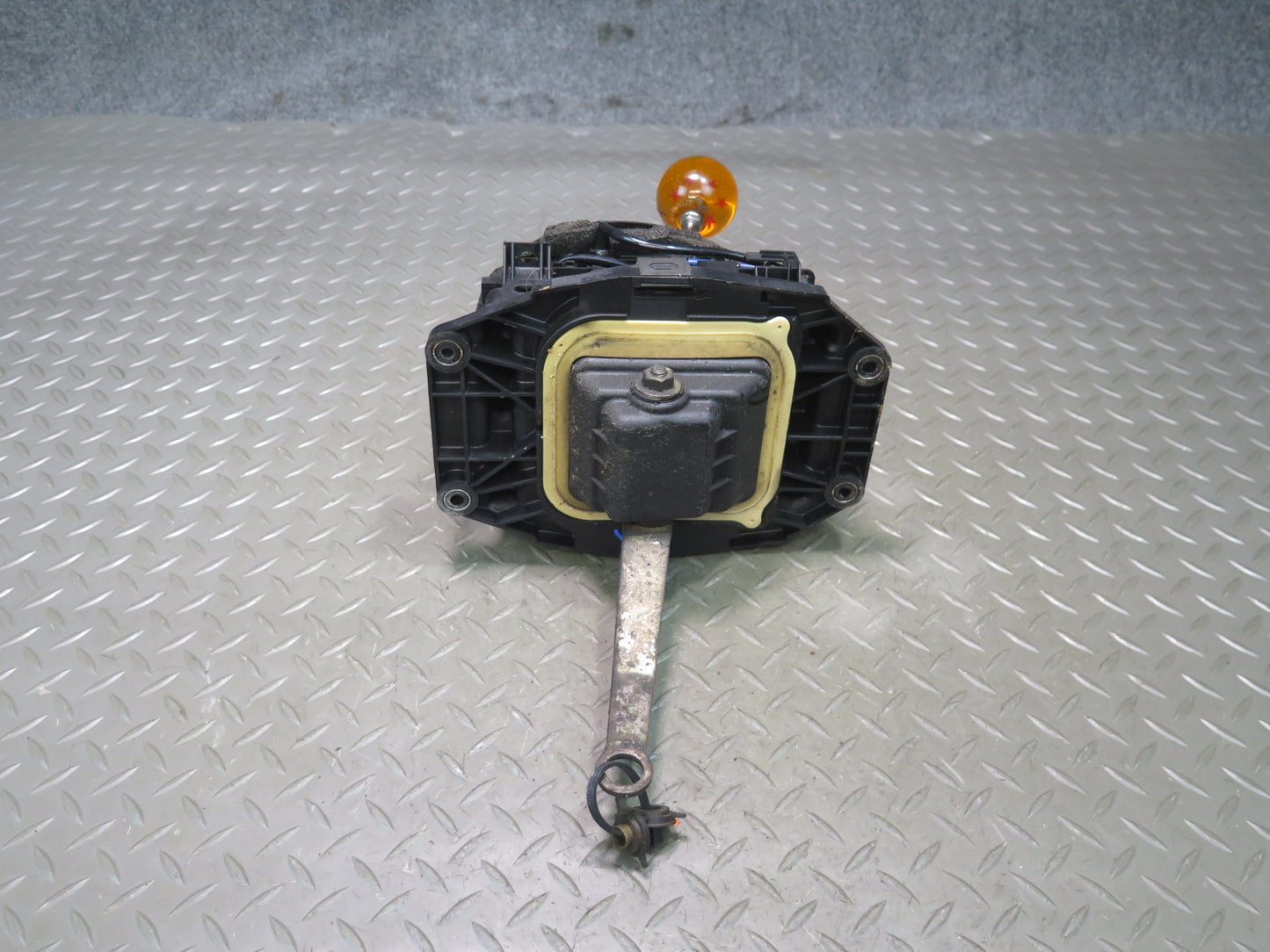 01-05 Lexus JCE10L IS300 A/T Automatic Transmission Gear Shifter w Knob OEM