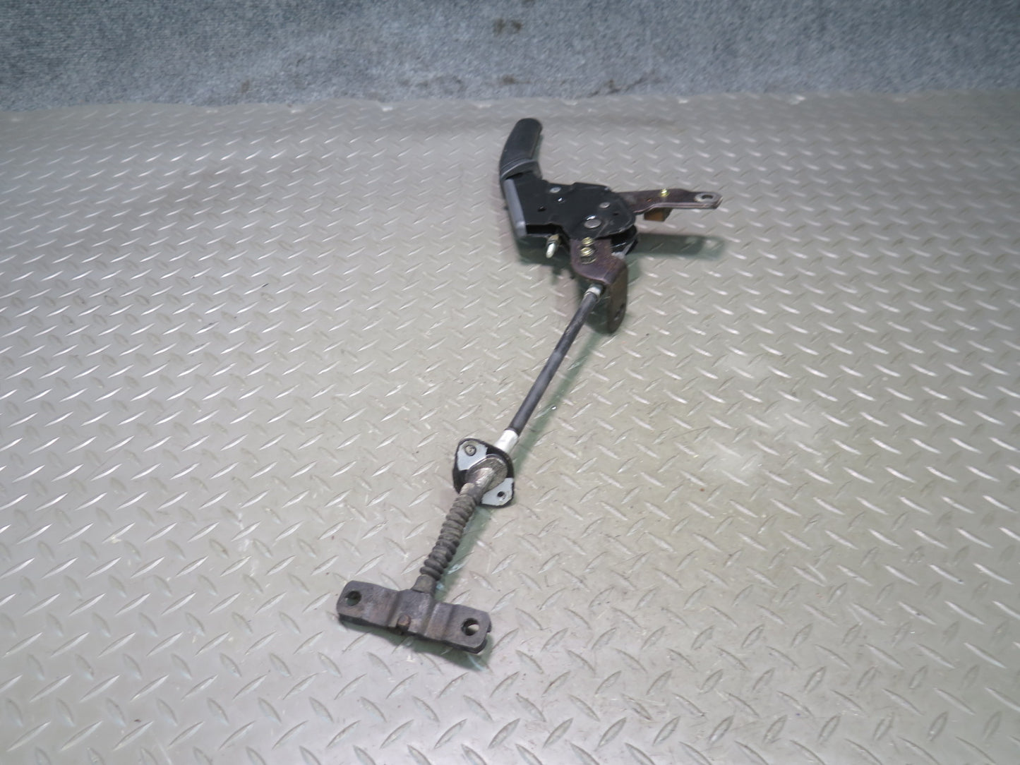 01-05 Lexus JCE10L IS300 Emergency Parking Hand Brake Handle w Boot Cover OEM