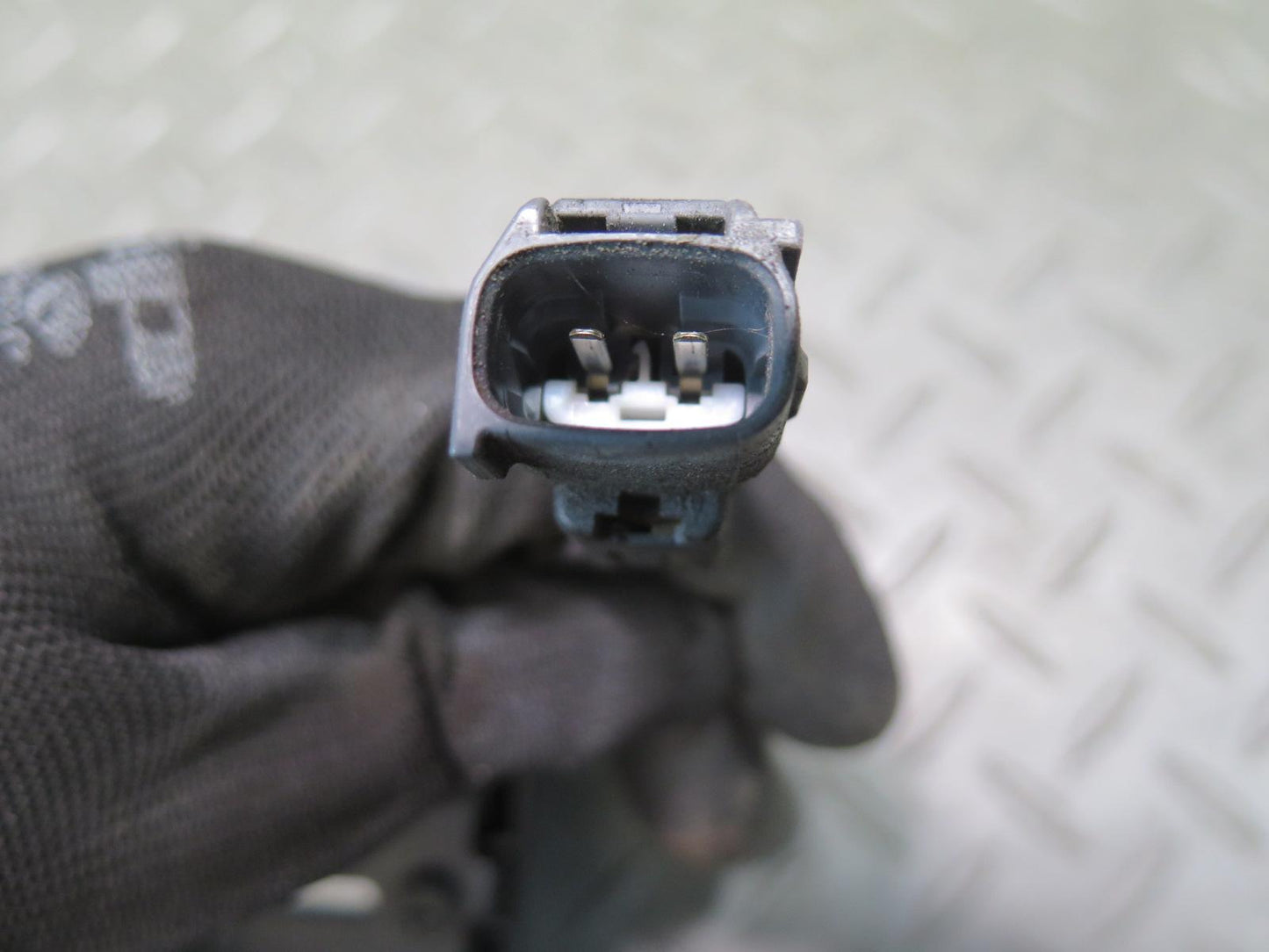 01-05 Lexus JCE10L IS300 Fuel Pump Resistor Module 23080-46090 OEM