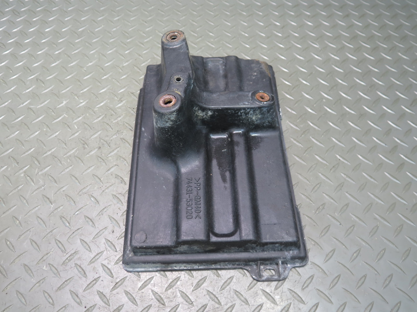 01-05 Lexus JCE10L IS300 Battery Tray Holder Bracket Set OEM