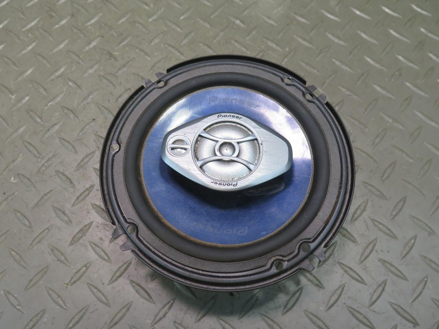 Set of 2 Pioneer TS-A1670R 6.5'' 180W 3-WAY Coaxial Speaker