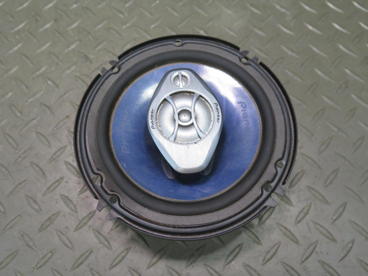 Set of 2 Pioneer TS-A1670R 6.5'' 180W 3-WAY Coaxial Speaker