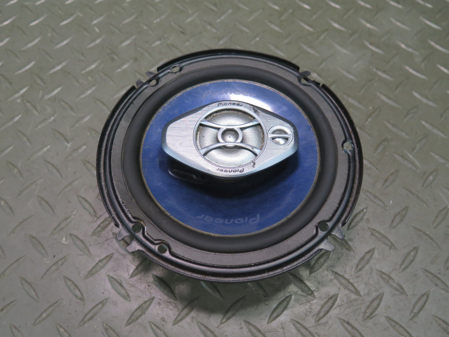 Set of 2 Pioneer TS-A1670R 6.5'' 180W 3-WAY Coaxial Speaker