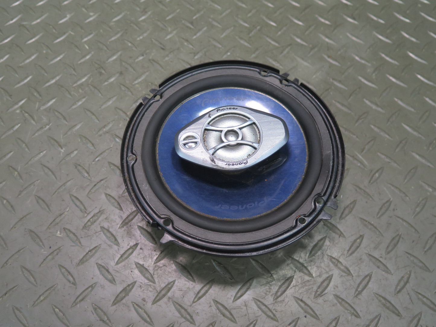 Set of 2 Pioneer TS-A1670R 6.5'' 180W 3-WAY Coaxial Speaker