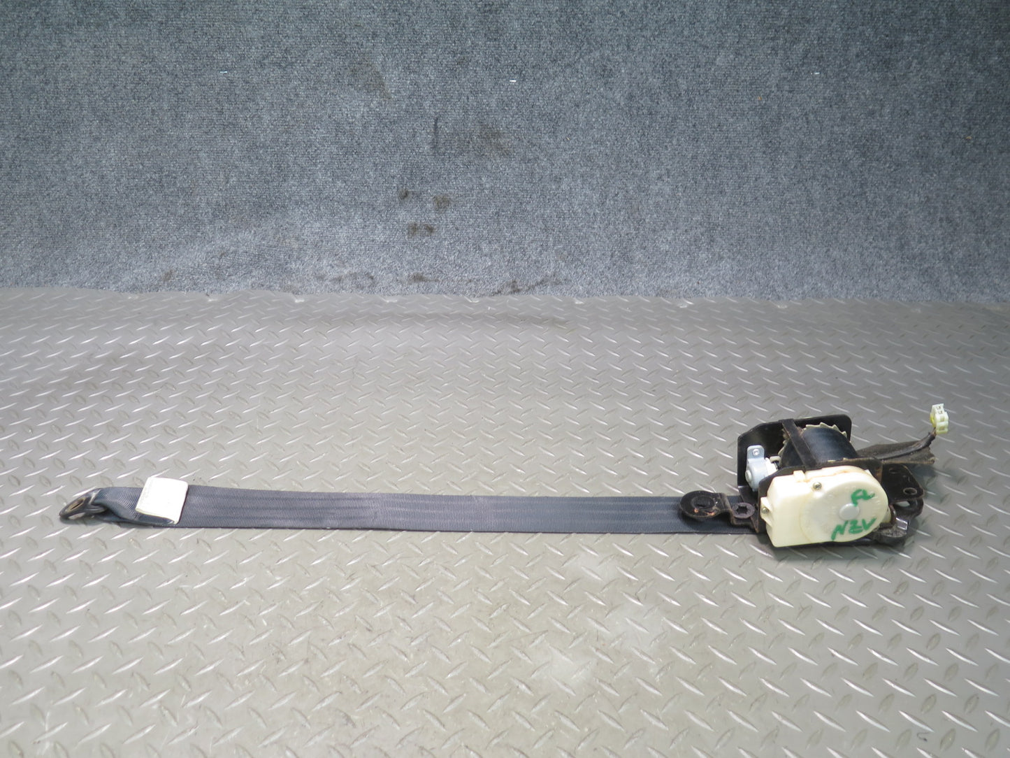84-86 NISSAN 300ZX Z31 2-SEAT FRONT LEFT & RIGHT SIDE SEATBELT RETRACTOR SET OEM