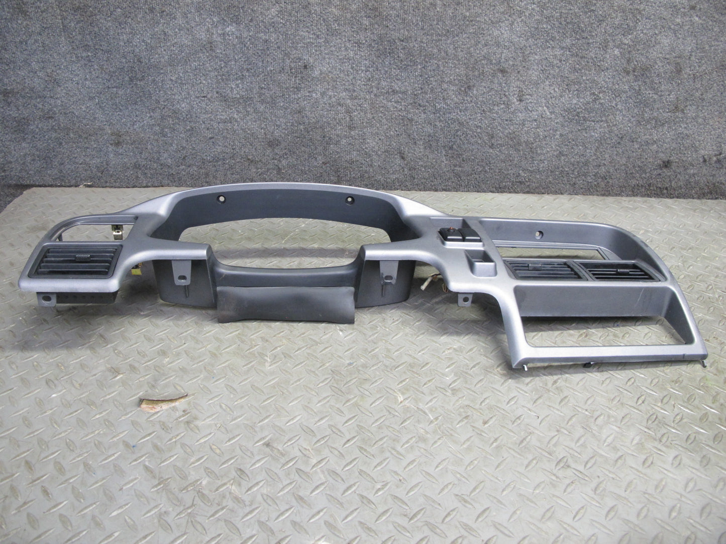 99-01 Isuzu Vehicross Dash Dashboard Cluster Radio Vent Trim Bezel Panel OEM