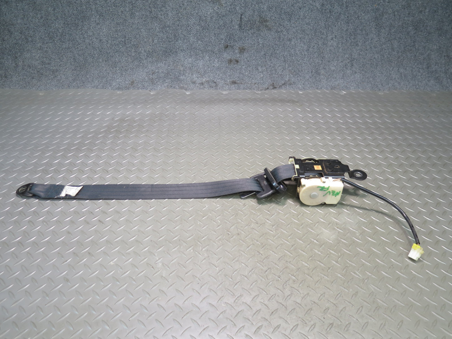 84-86 NISSAN 300ZX Z31 2-SEAT FRONT LEFT & RIGHT SIDE SEATBELT RETRACTOR SET OEM