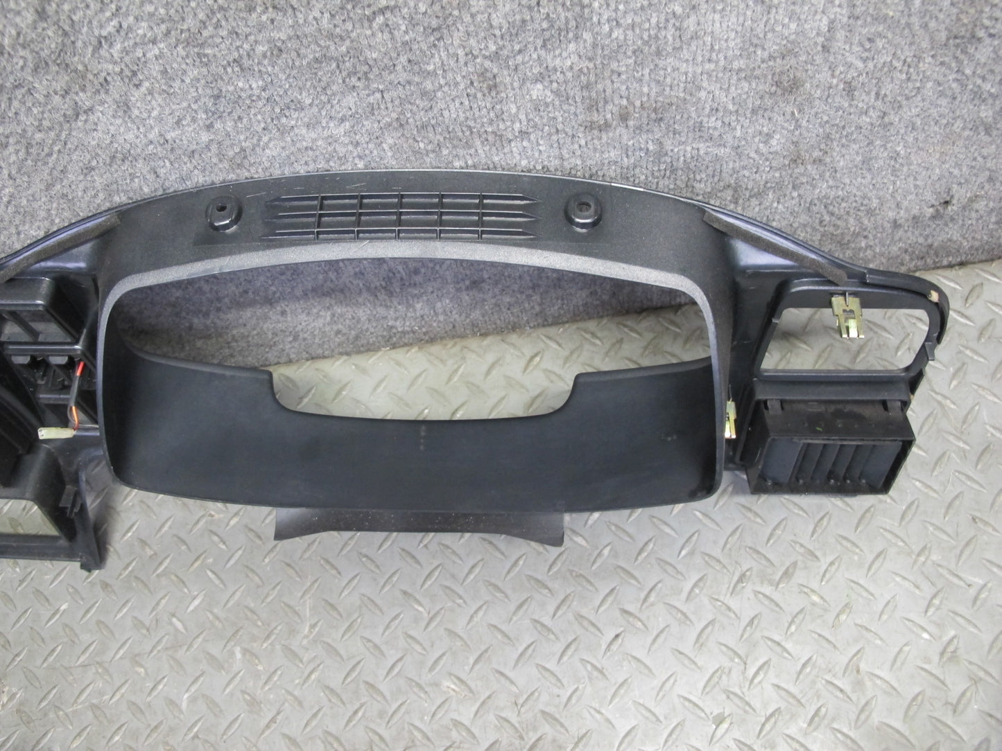 99-01 Isuzu Vehicross Dash Dashboard Cluster Radio Vent Trim Bezel Panel OEM