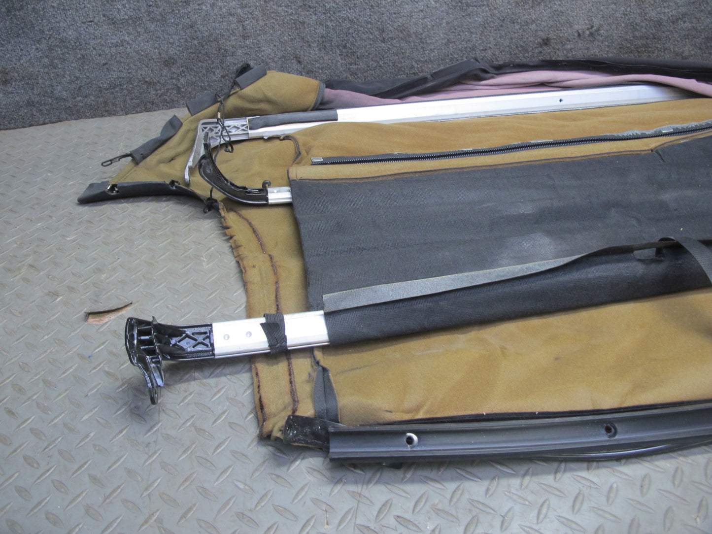 10-19 Nissan 370Z Z34 Convertible Inner Soft TOP Cover w BOW & Retainer Set OEM