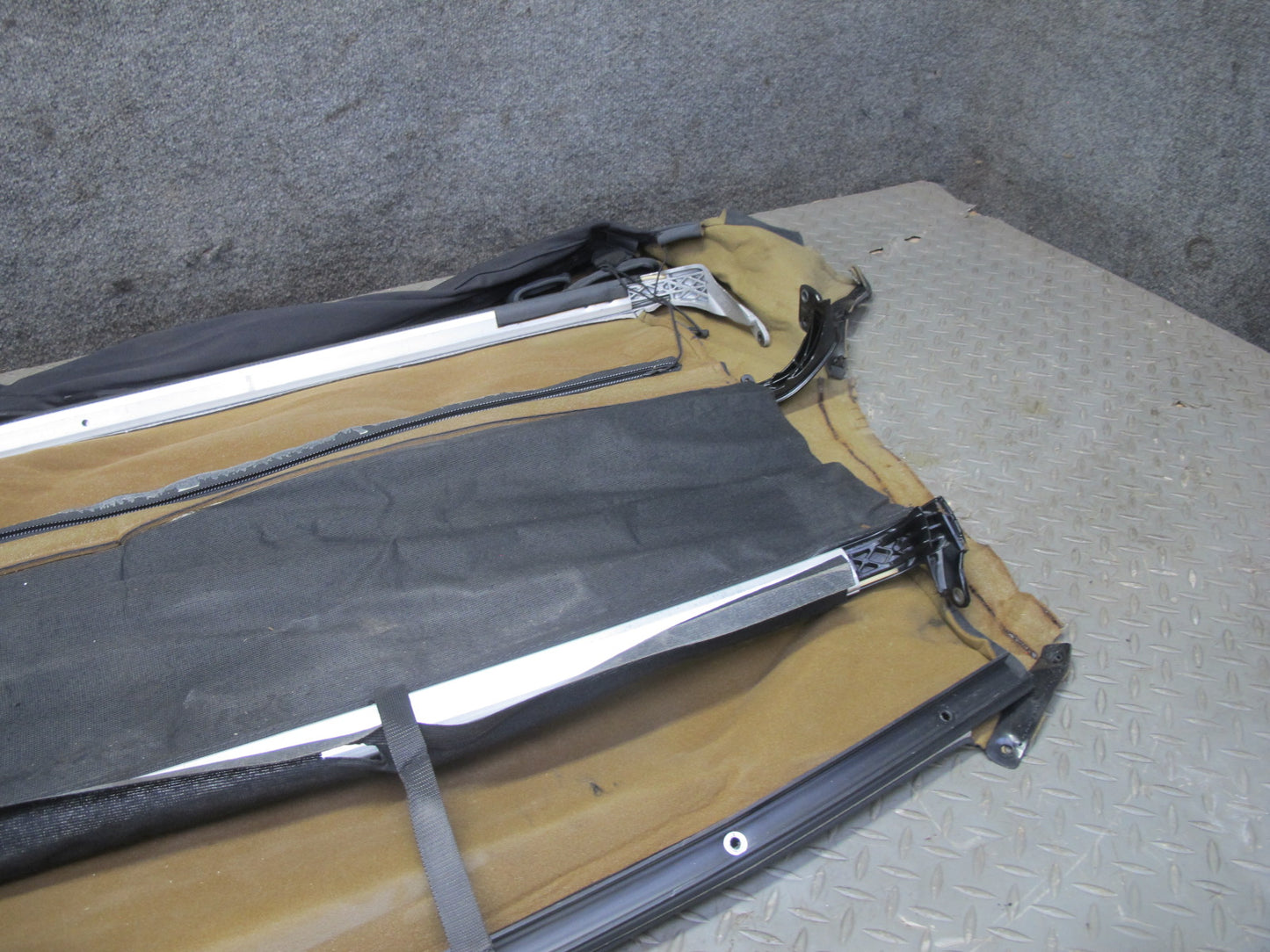 10-19 Nissan 370Z Z34 Convertible Inner Soft TOP Cover w BOW & Retainer Set OEM