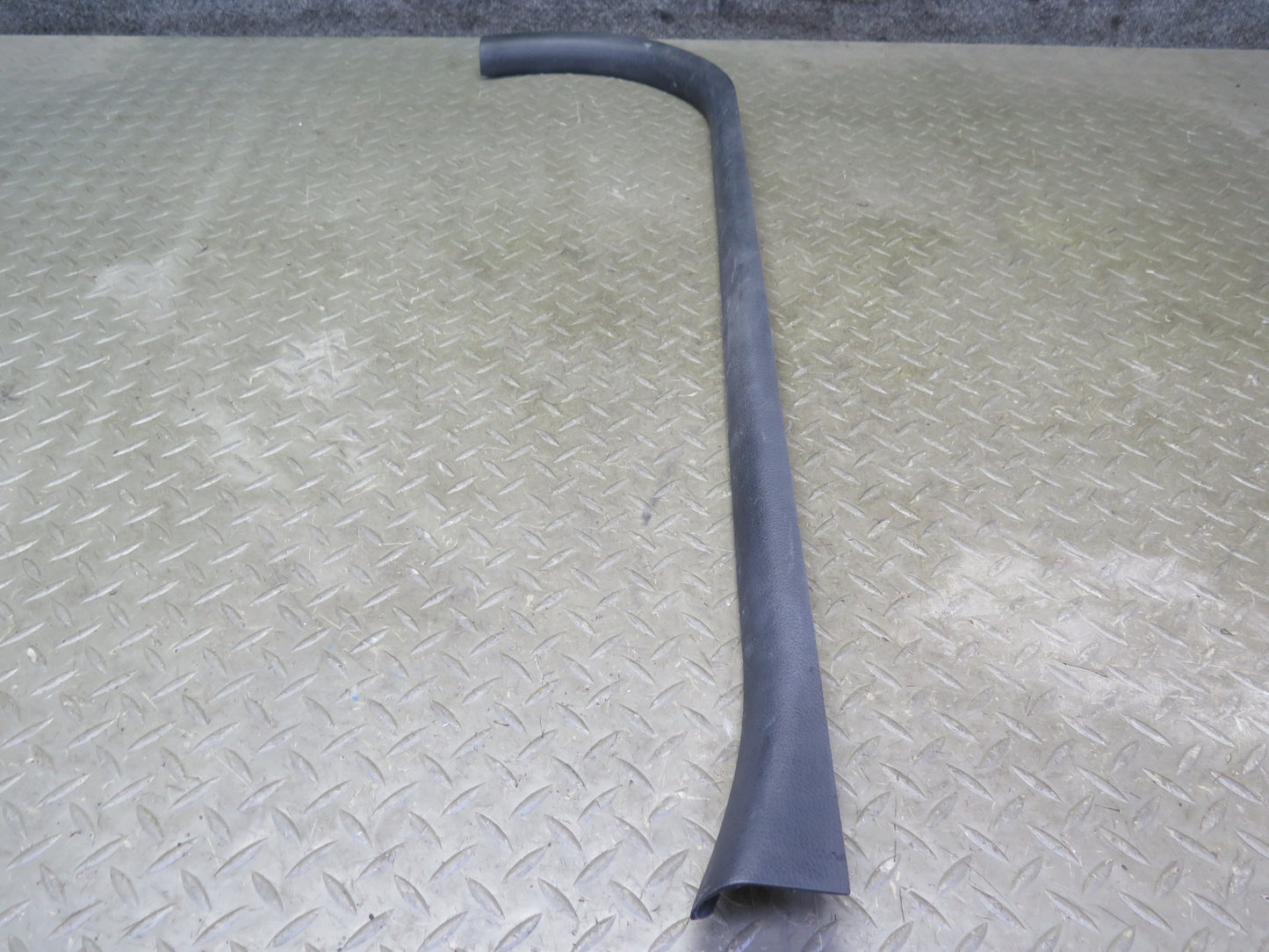 03-09 Nissan Z33 350Z Left & Right Door Inner Scuff Step Sill Plate Trim Set OEM