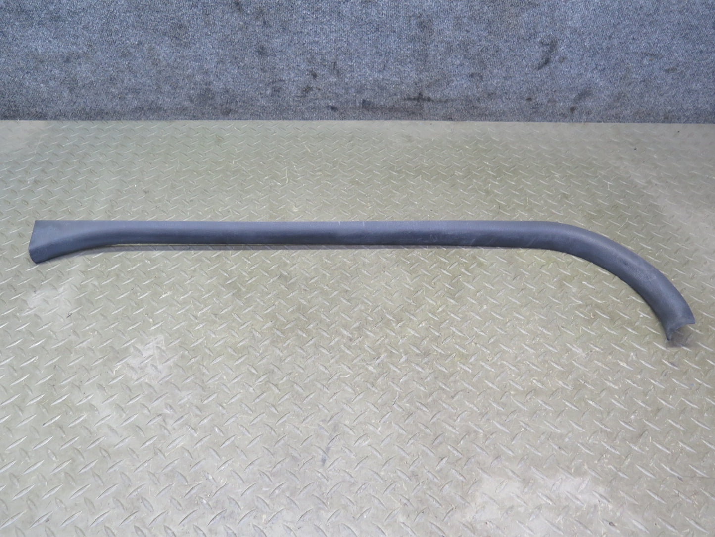 03-09 Nissan Z33 350Z Left & Right Door Inner Scuff Step Sill Plate Trim Set OEM
