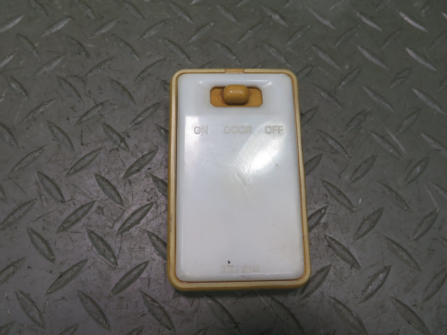 84-86 Nissan Z31 300ZX Interior Dome Light Lamp OEM