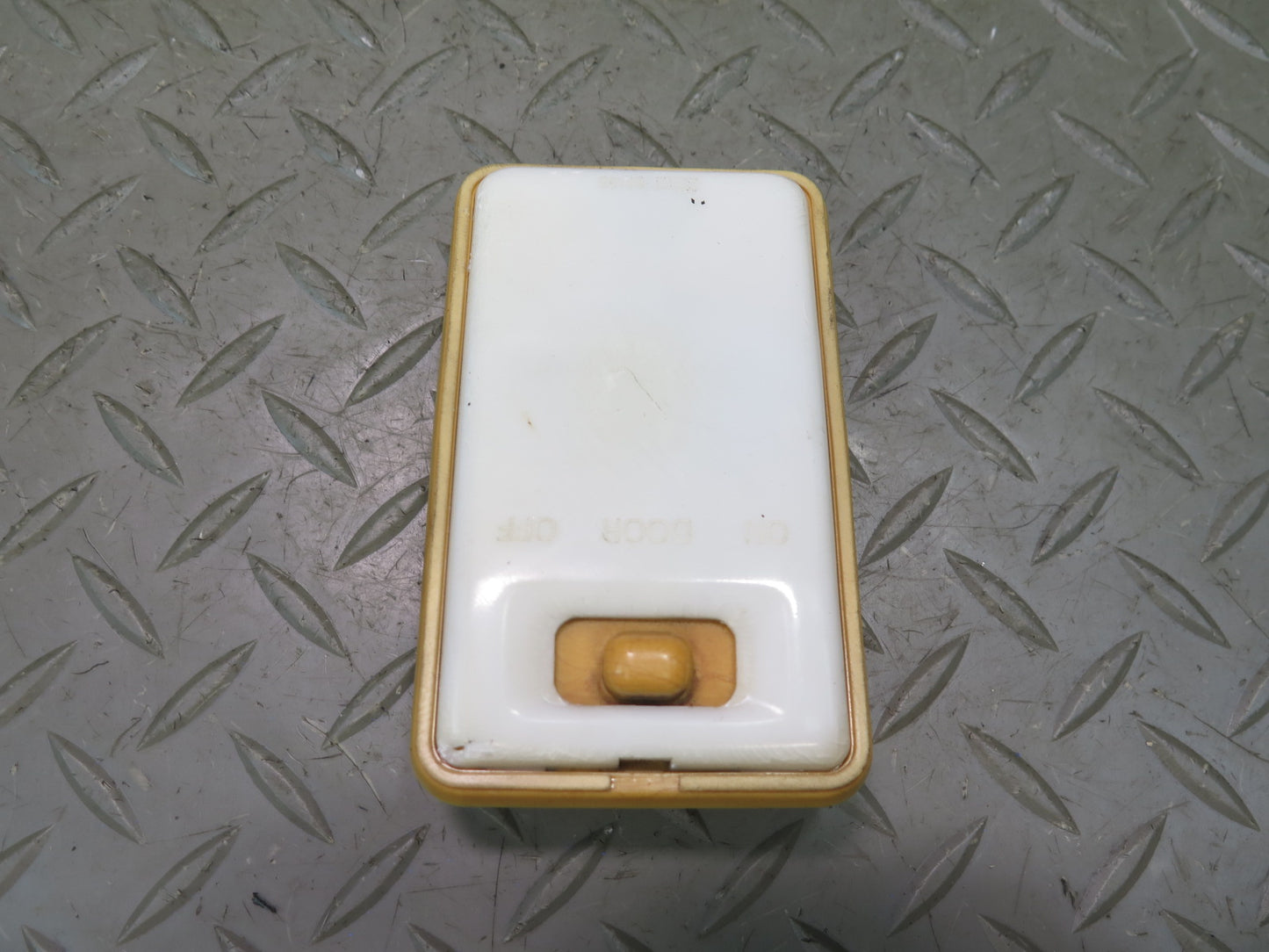 84-86 Nissan Z31 300ZX Interior Dome Light Lamp OEM