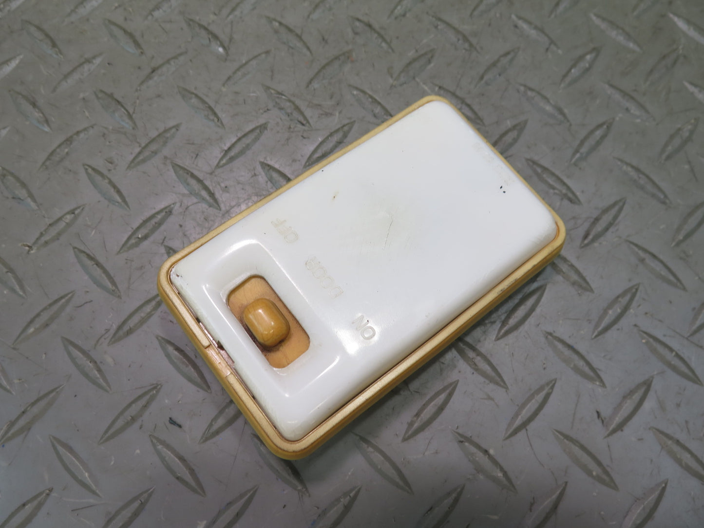 84-86 Nissan Z31 300ZX Interior Dome Light Lamp OEM