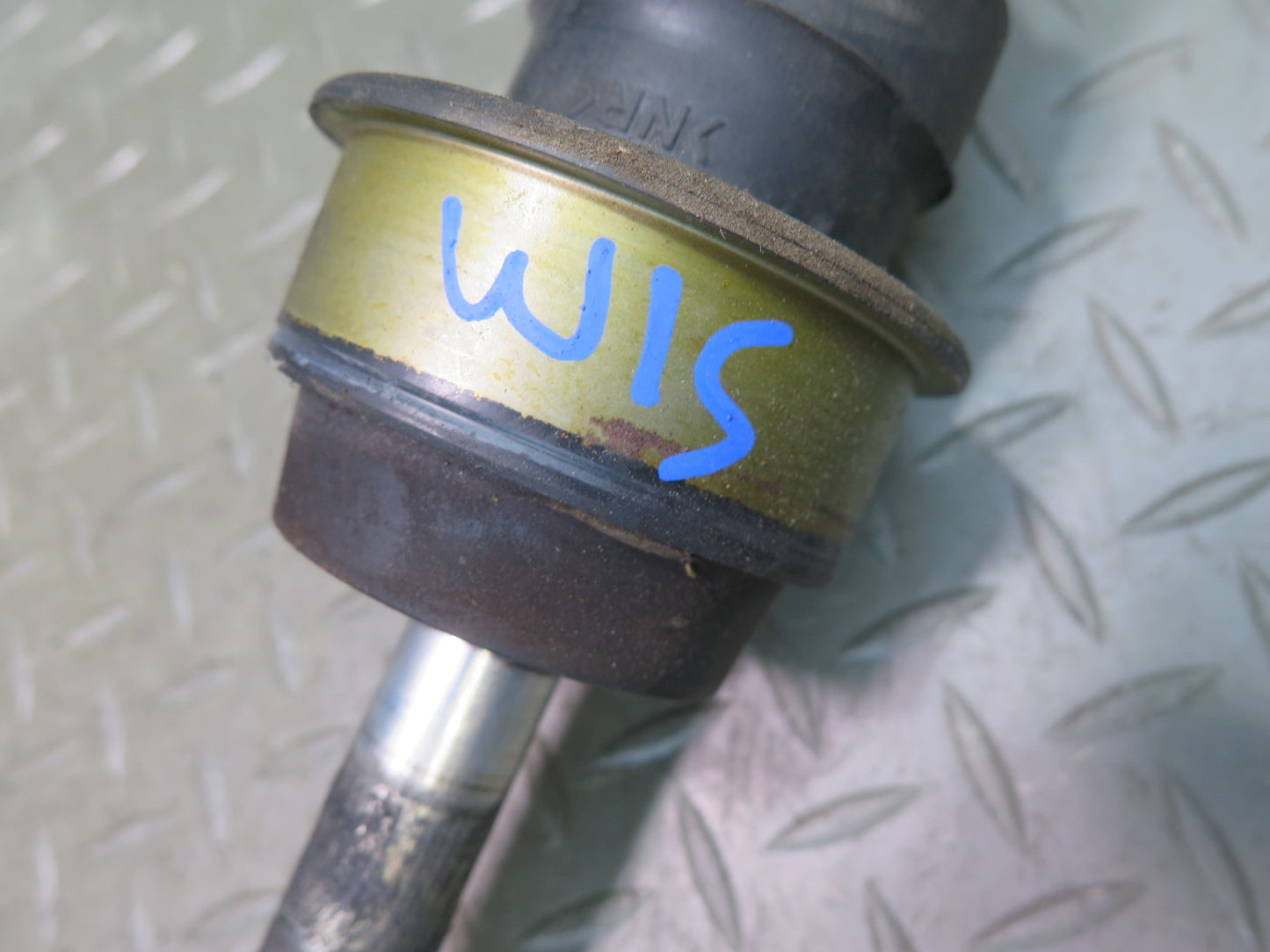 01-05 Lexus JCE10L IS300 Steering Column U Joint Linkage Shaft OEM