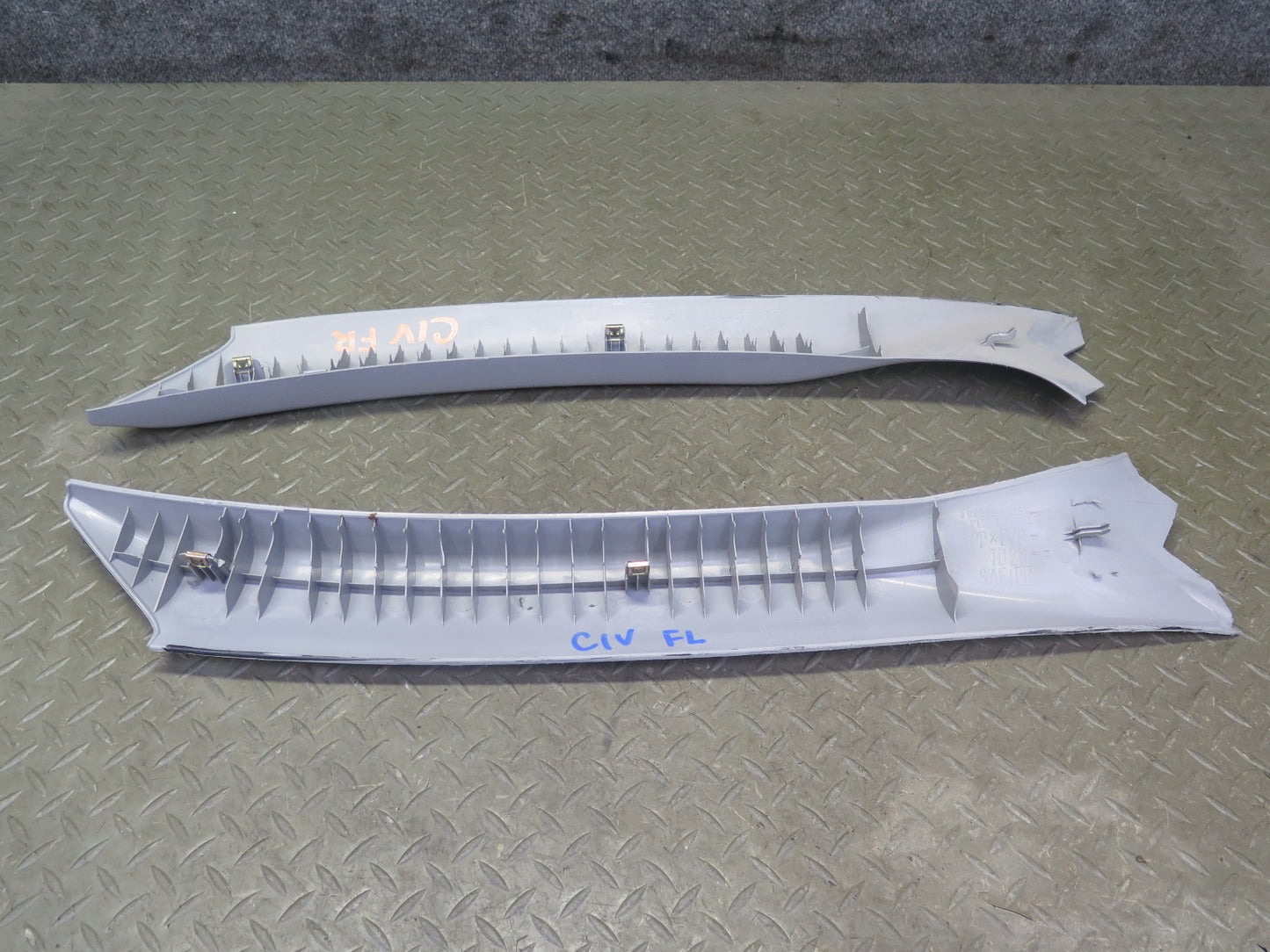 99-01 Isuzu Vehicross Set of 2 Left & Right A Pillar Trim Cover Panel Gray OEM