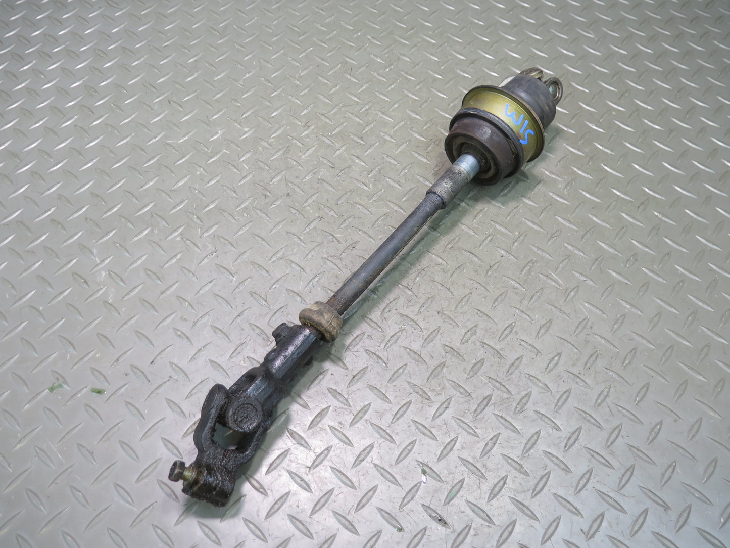 01-05 Lexus JCE10L IS300 Steering Column U Joint Linkage Shaft OEM