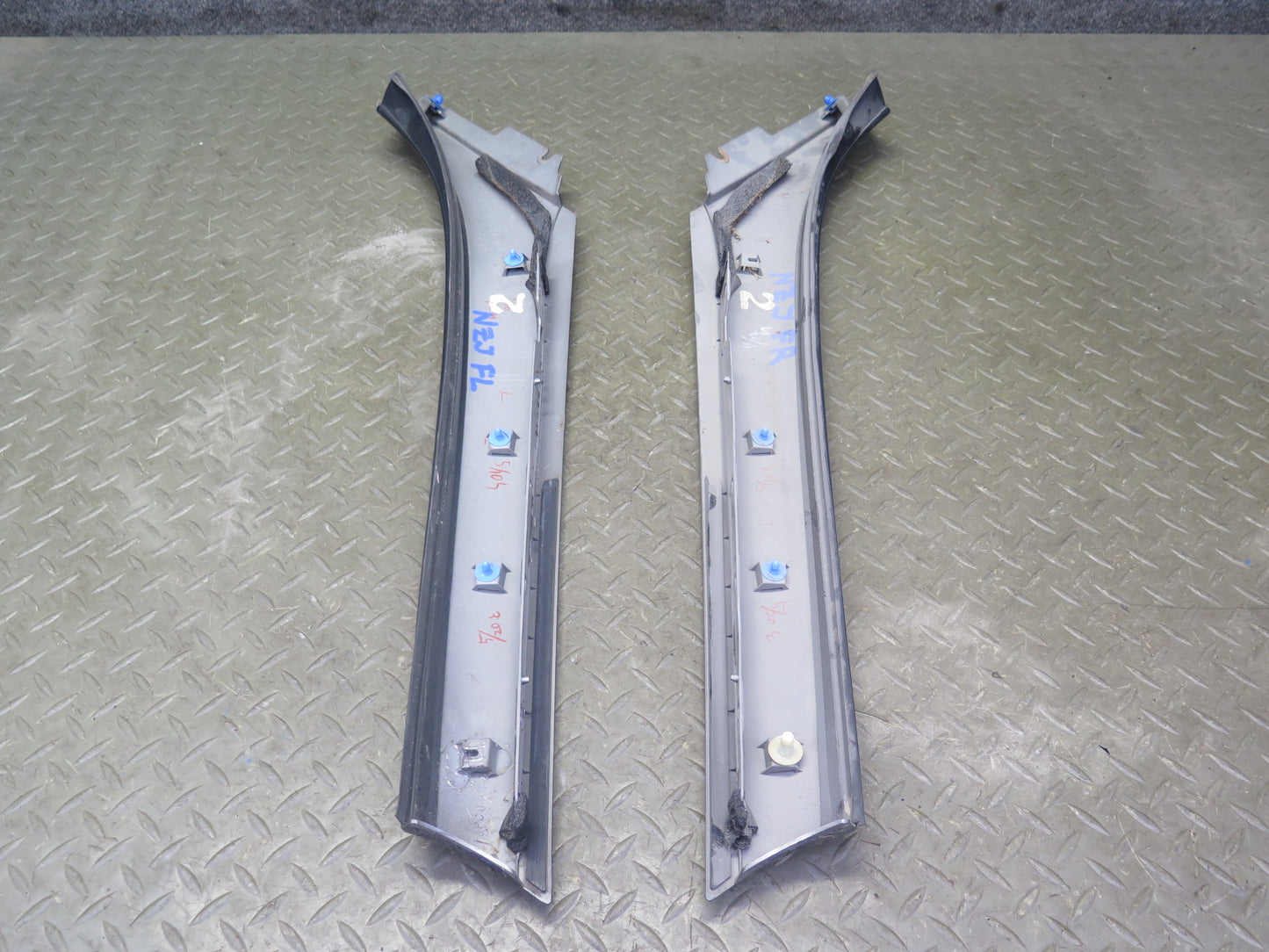 10-19 Nissan 370Z Z34 Convertible Set of 2 Front Exterior A Pillar Molding OEM