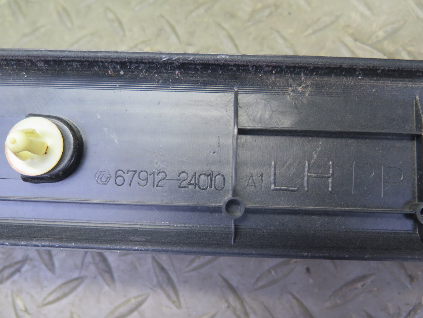 92-00 Lexus JZZ31L SC400 SC300 Set of 2 Door Scuff Sill Plate Trim Panel OEM