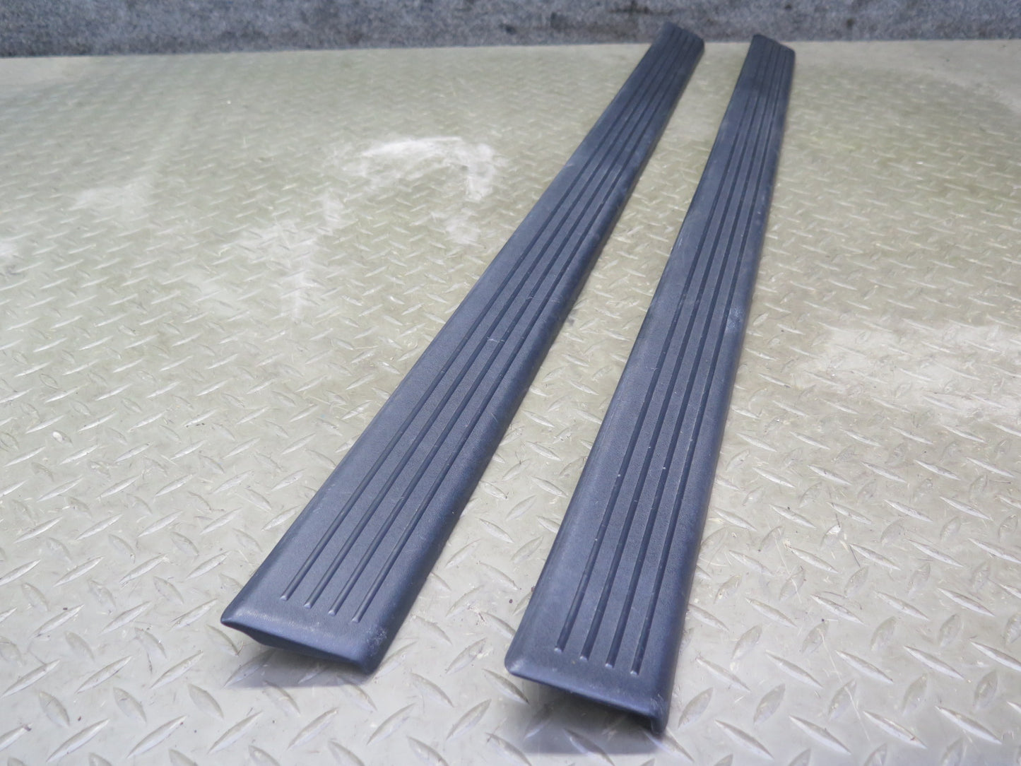 92-00 Lexus JZZ31L SC400 SC300 Set of 2 Door Scuff Sill Plate Trim Panel OEM