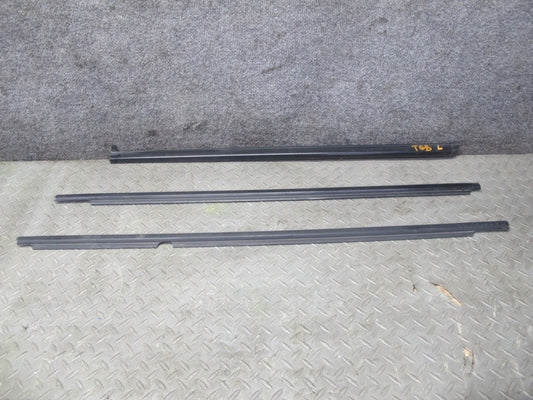 87-91 BMW E30 325i Convertible Left & Right Door Molding Rubber Seal Set OEM