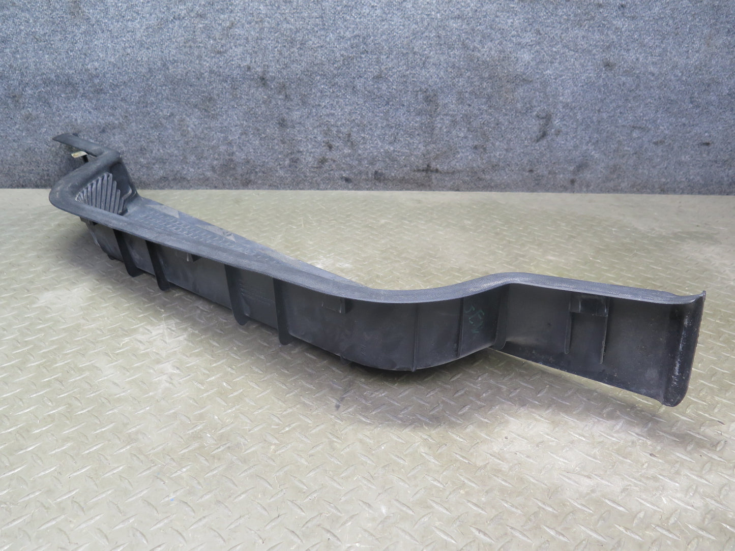 99-03 VW Eurovan T4 Right Sliding Door Step Sill Trim Panel 7D0863726 OEM