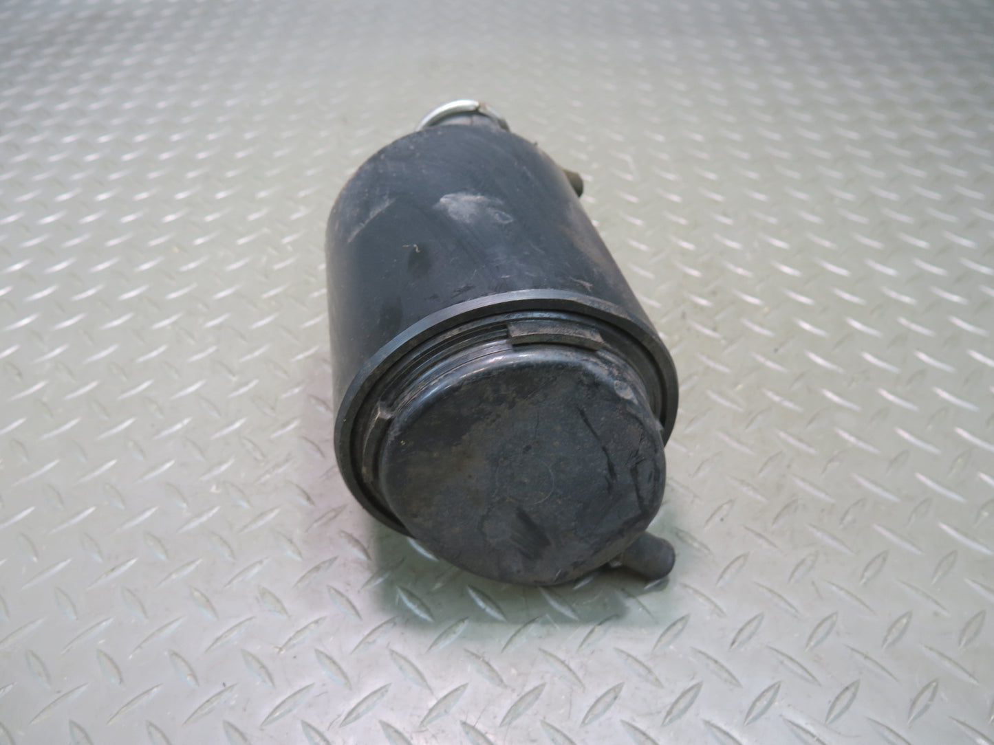 86-88 Nissan Z31 300ZX Fuel Evap Vapor Charcoal Canister 14950-16E01 OEM