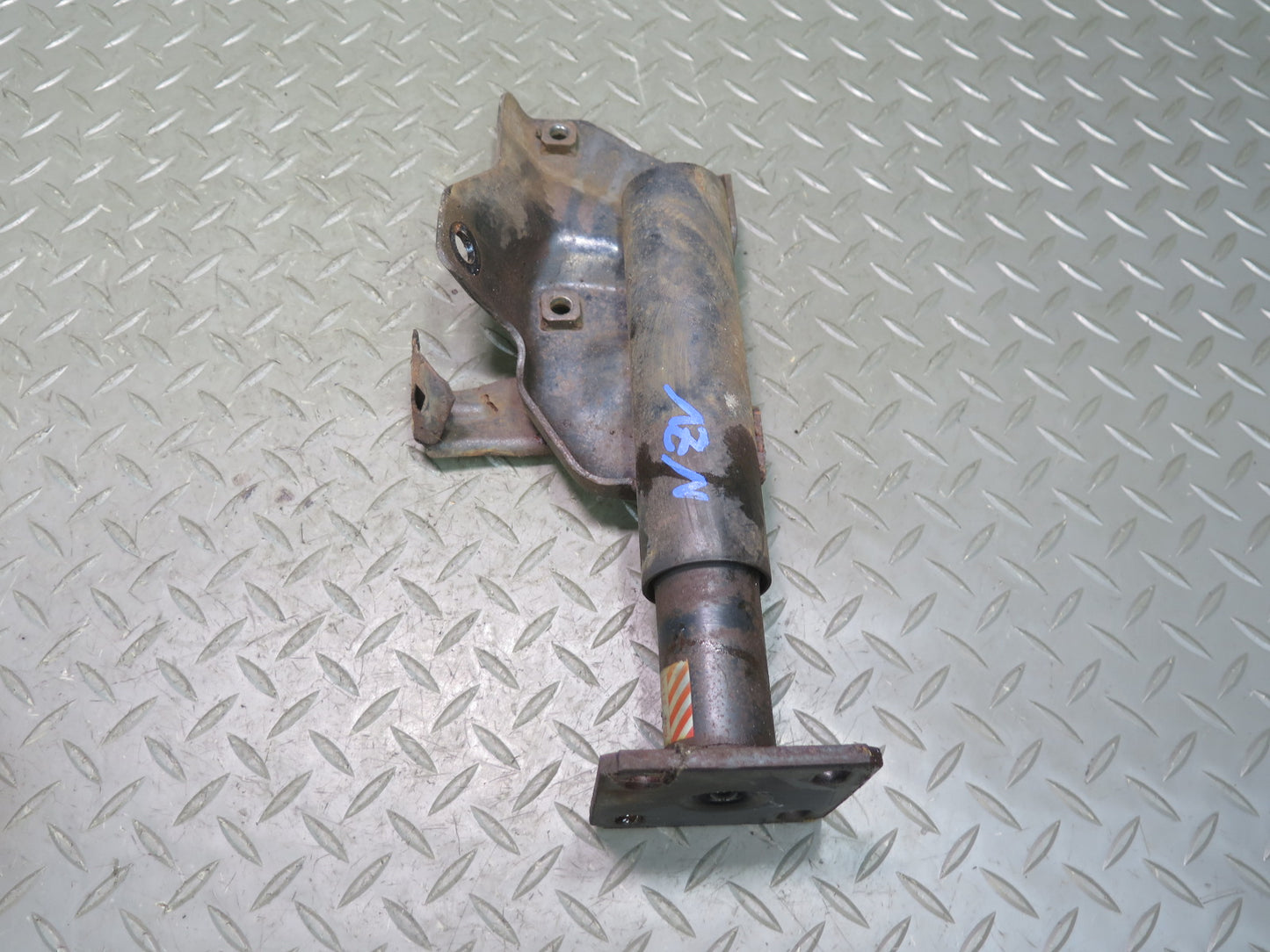 84-86 Nissan Z31 300ZX 2+0 Front Left & Right Bumper Reinforcement Shock Set OEM
