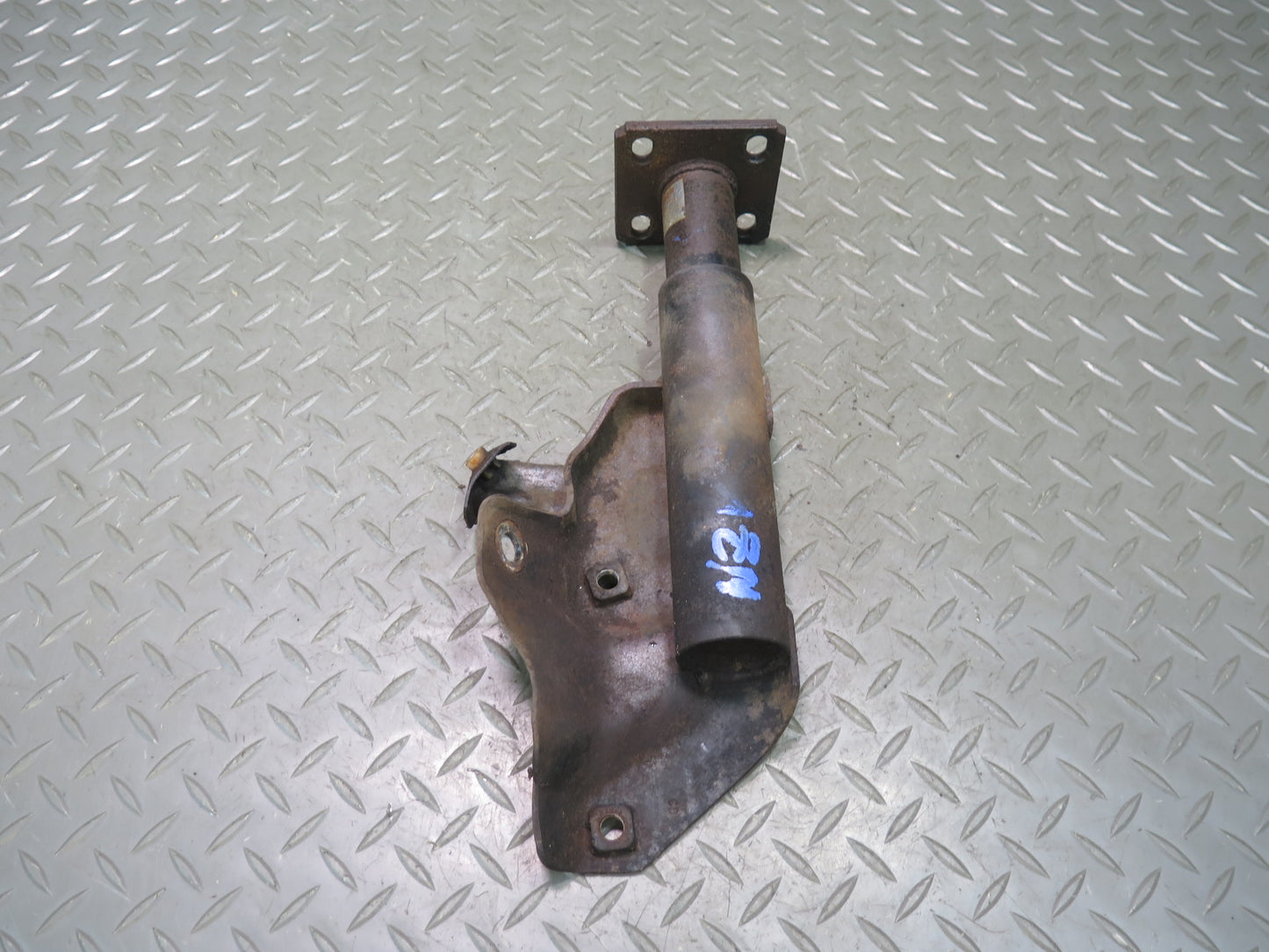 84-86 Nissan Z31 300ZX 2+0 Front Left & Right Bumper Reinforcement Shock Set OEM