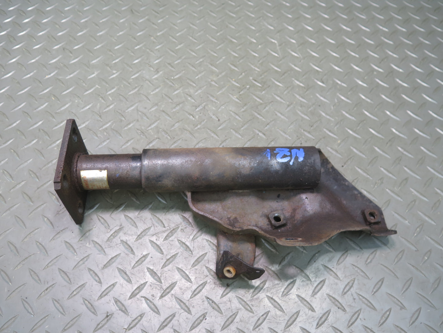 84-86 Nissan Z31 300ZX 2+0 Front Left & Right Bumper Reinforcement Shock Set OEM