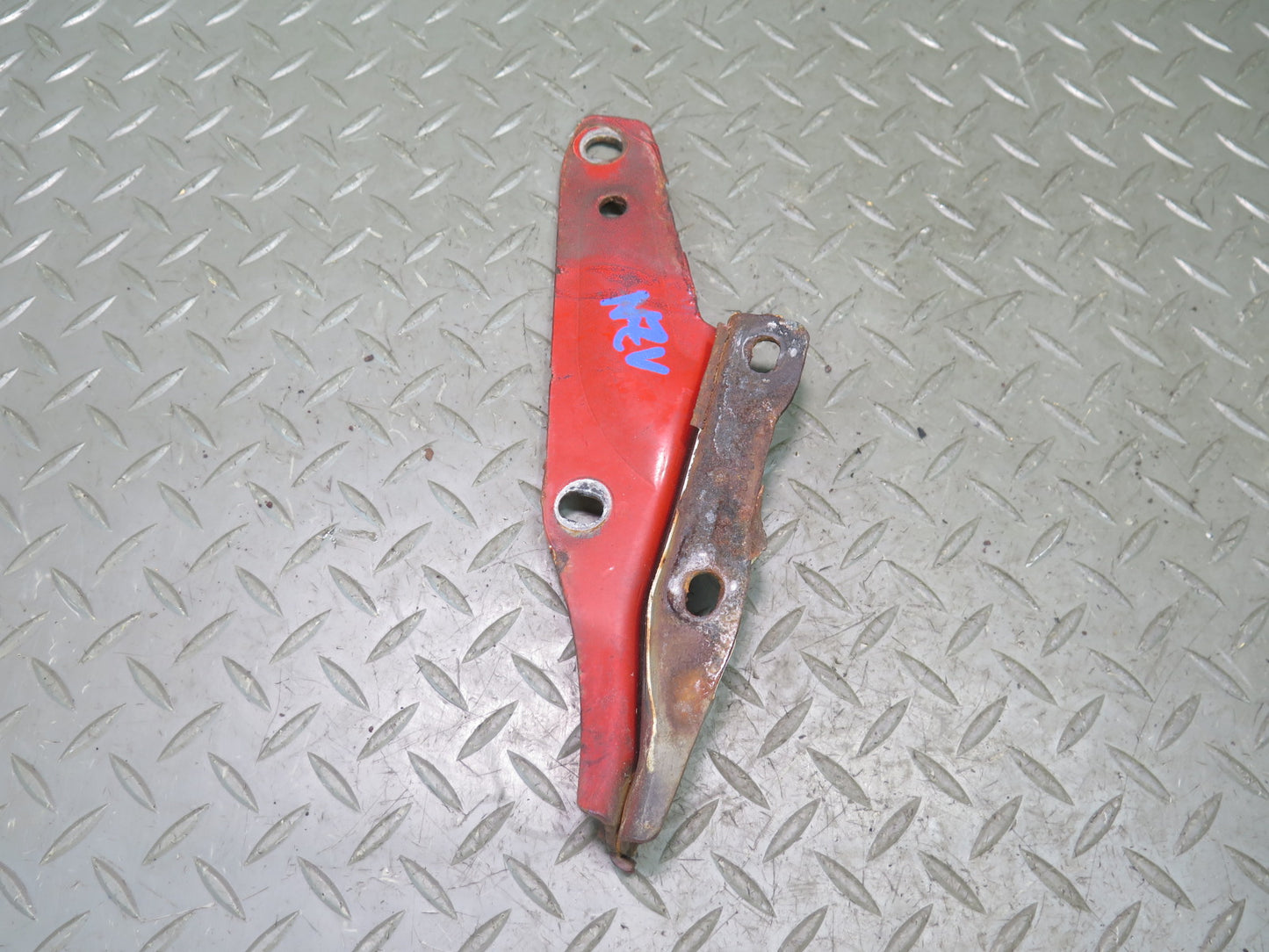84-86 Nissan Z31 300ZX 2+0 Turbo Set of 2 Front Left Right Hood Hinge RED OEM
