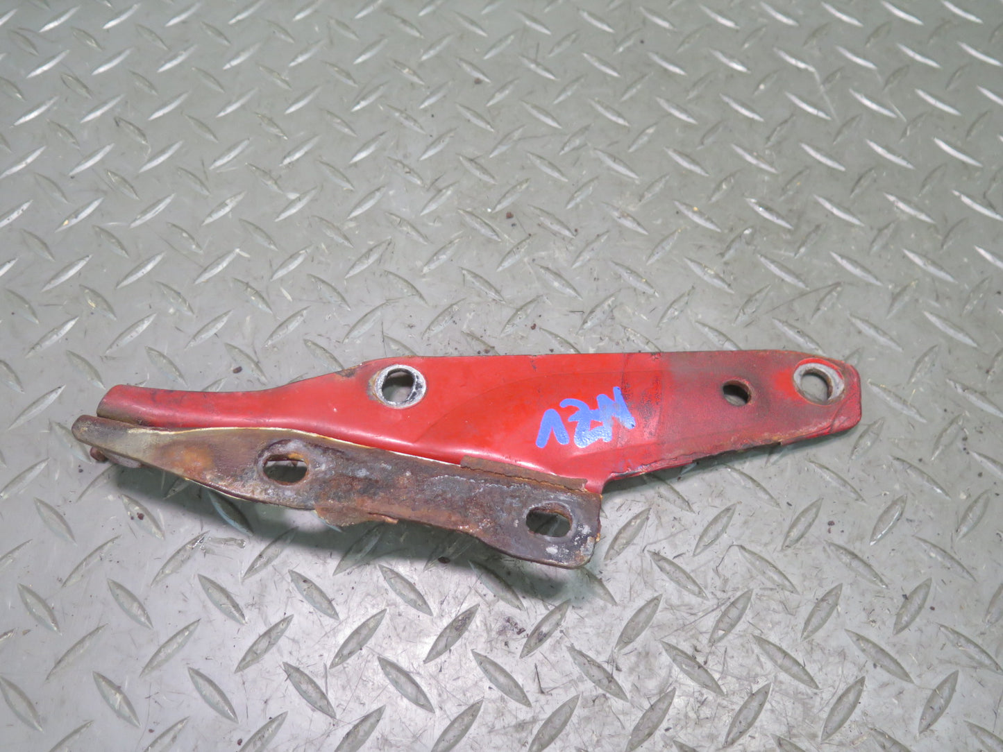 84-86 Nissan Z31 300ZX 2+0 Turbo Set of 2 Front Left Right Hood Hinge RED OEM